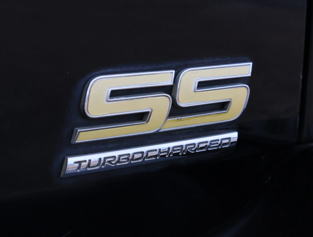 2010 BLACK CHEVROLET HHR EXT SPORTS VAN