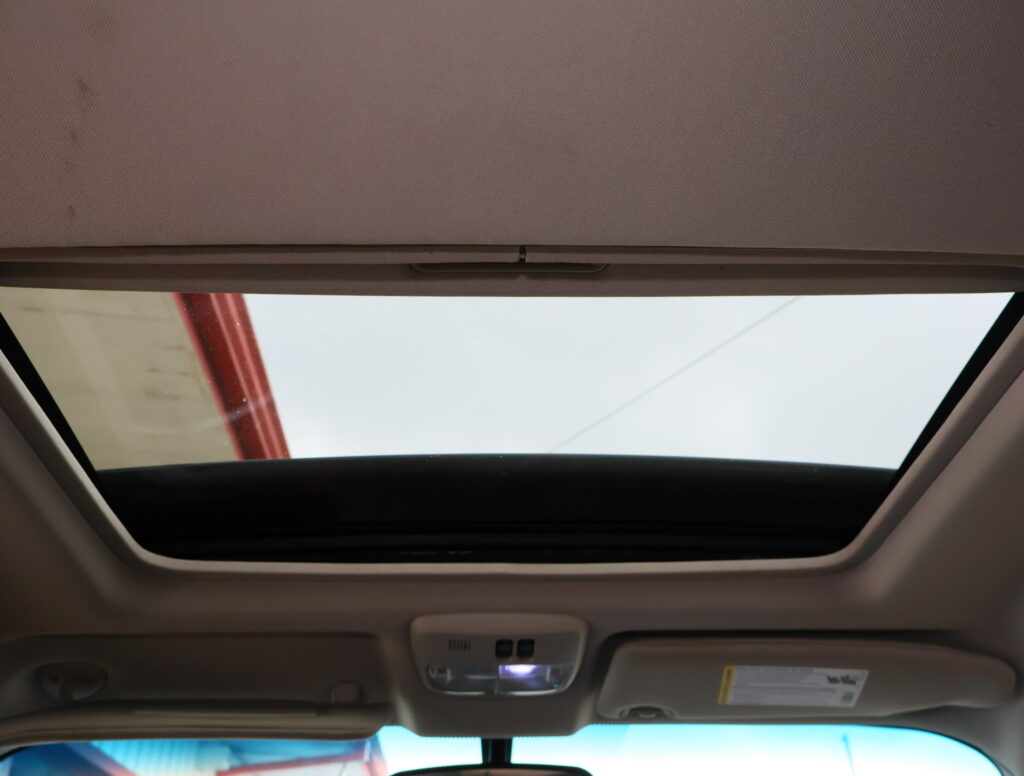 2010 BLACK CHEVROLET HHR EXT SPORTS VAN