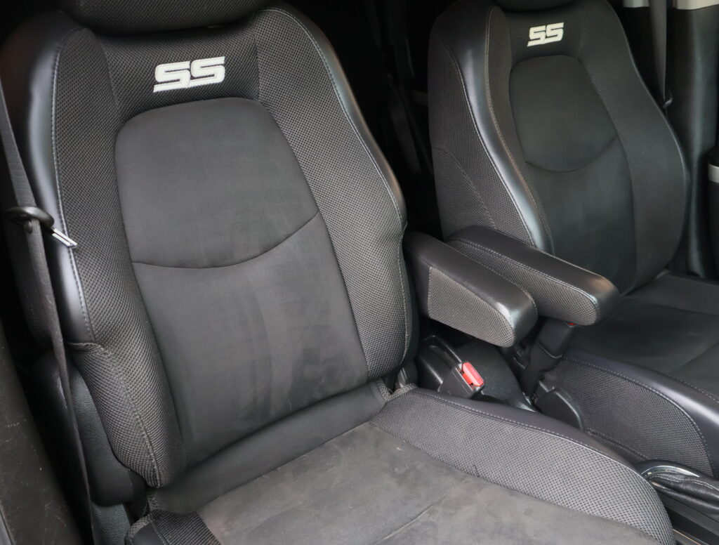 2010 BLACK CHEVROLET HHR EXT SPORTS VAN