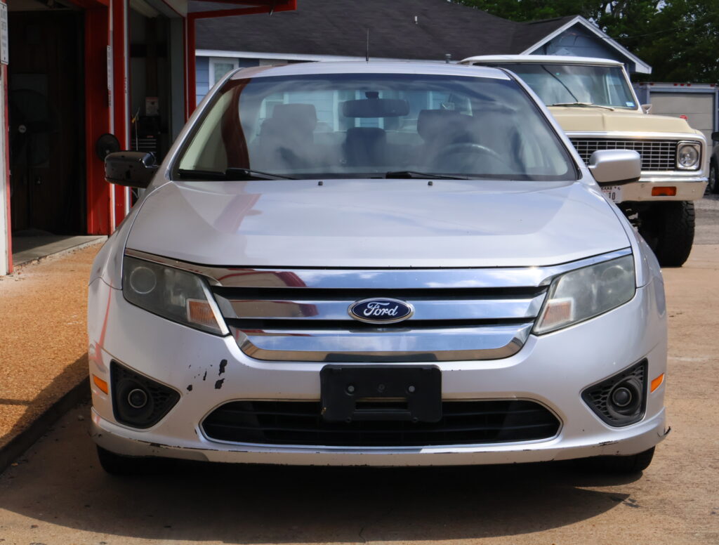 2012 SILVER FORD FUSION SEDAN 4-DR