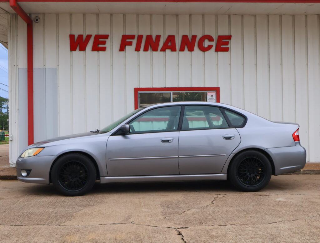 2008 SILVER SUBARU LEGACY SEDAN 4-DR