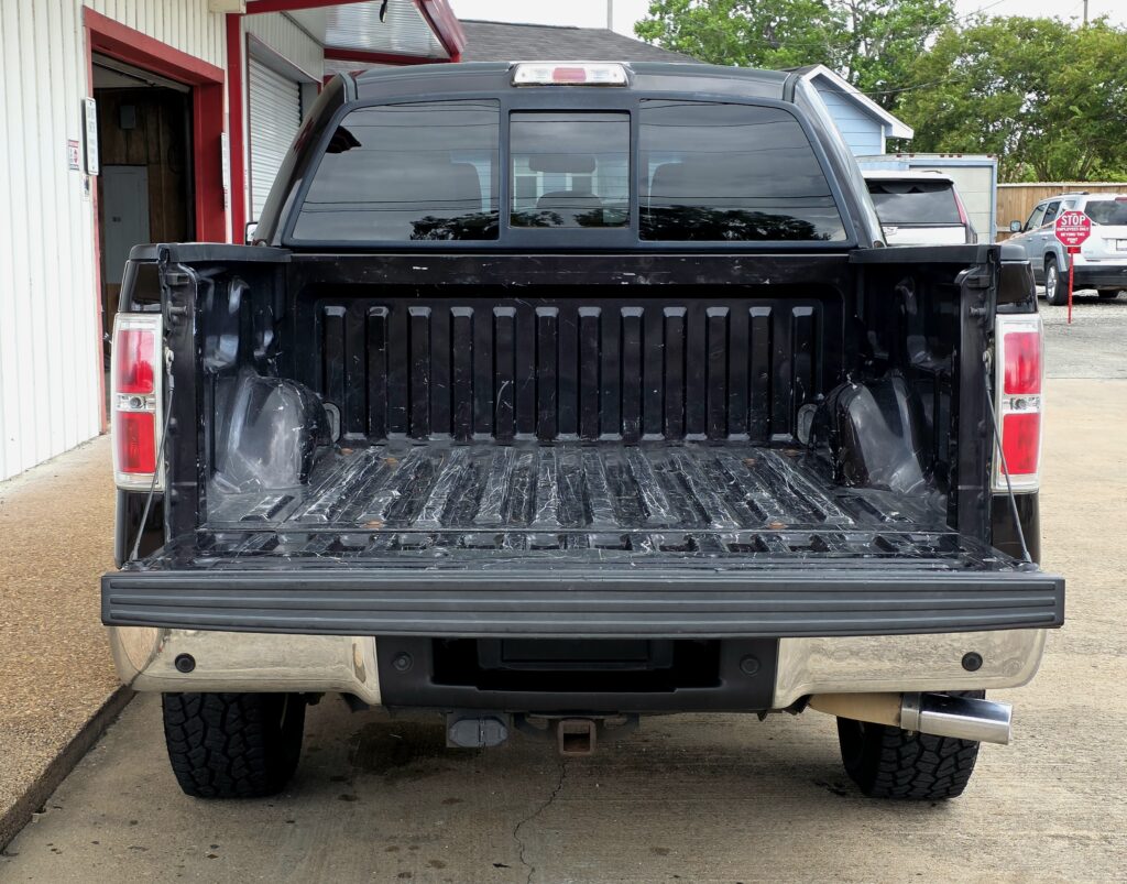 2013 BLACK FORD F-150 CREW CAB PICKUP 4-DR