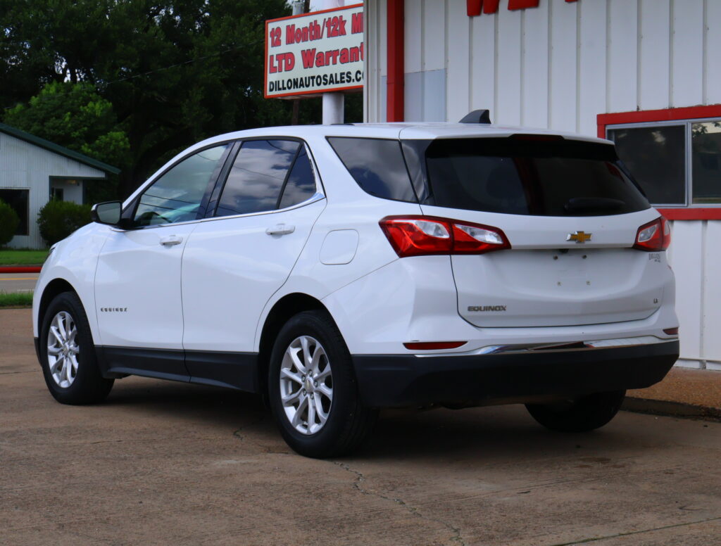 2018 WHITE CHEVROLET EQUINOX SUV 4-DR