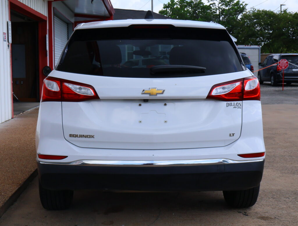 2018 WHITE CHEVROLET EQUINOX SUV 4-DR