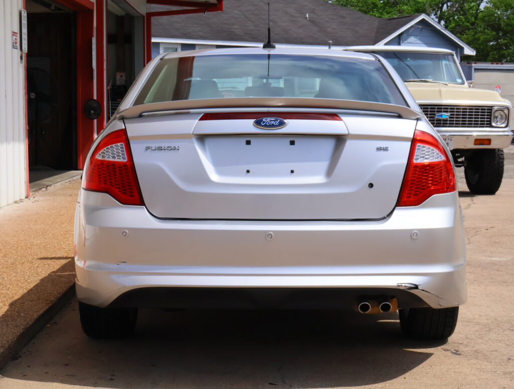 2012 SILVER FORD FUSION SEDAN 4-DR