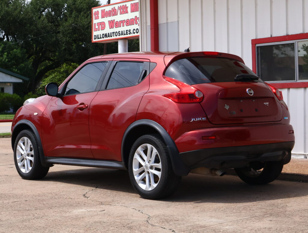 2013 MAROON NISSAN JUKE SUV 4-DR