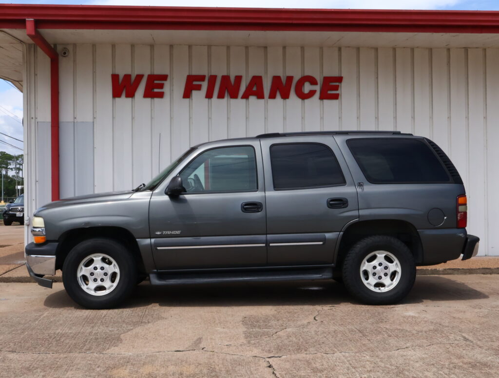 2002 GRAY CHEVROLET TAHOE SUV 4-DR