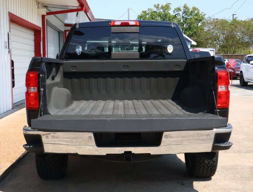 2018 BLACK CHEVROLET SILVERADO 1500 CREW CAB PICKUP 4-DR