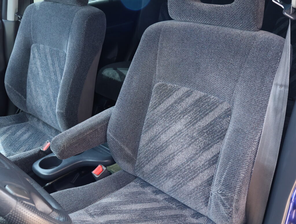 2000 BLUE HONDA CR-V SUV 4-DR