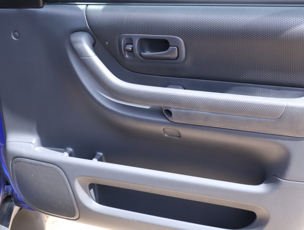 2000 BLUE HONDA CR-V SUV 4-DR
