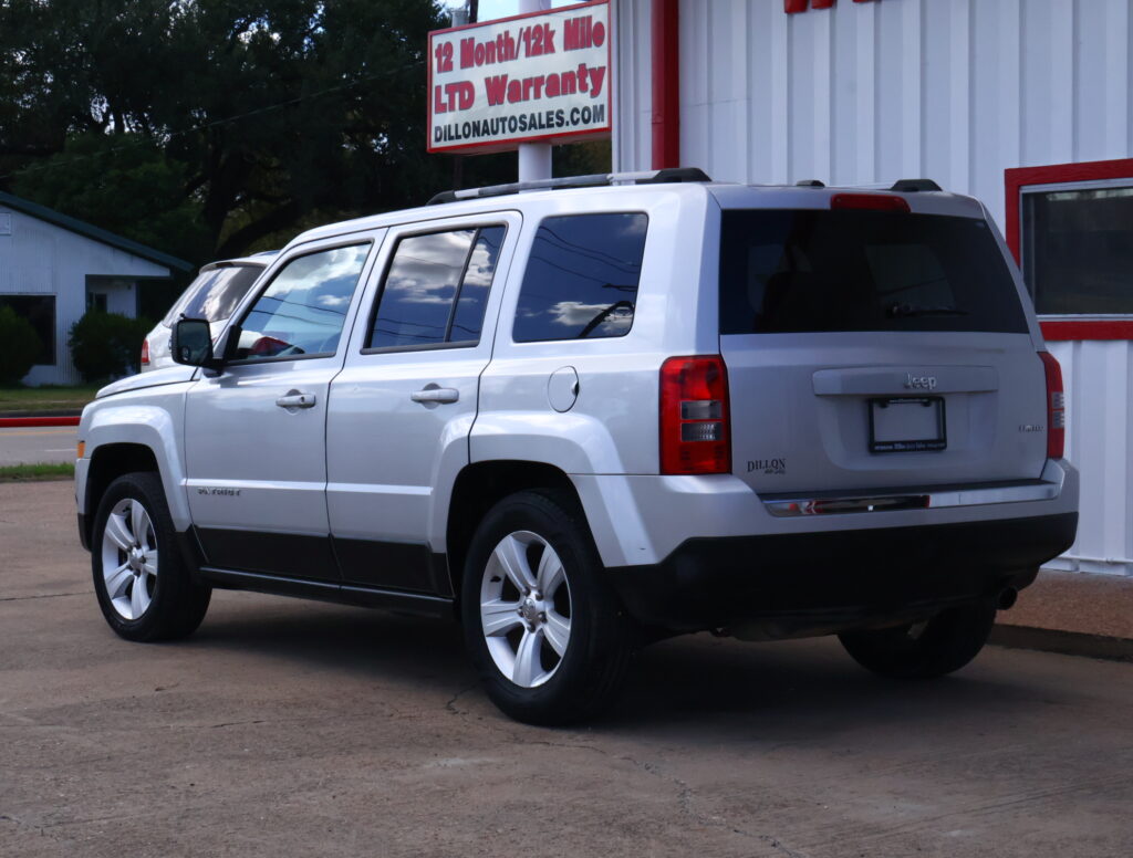 2013 SILVER JEEP PATRIOT SUV 4-DR