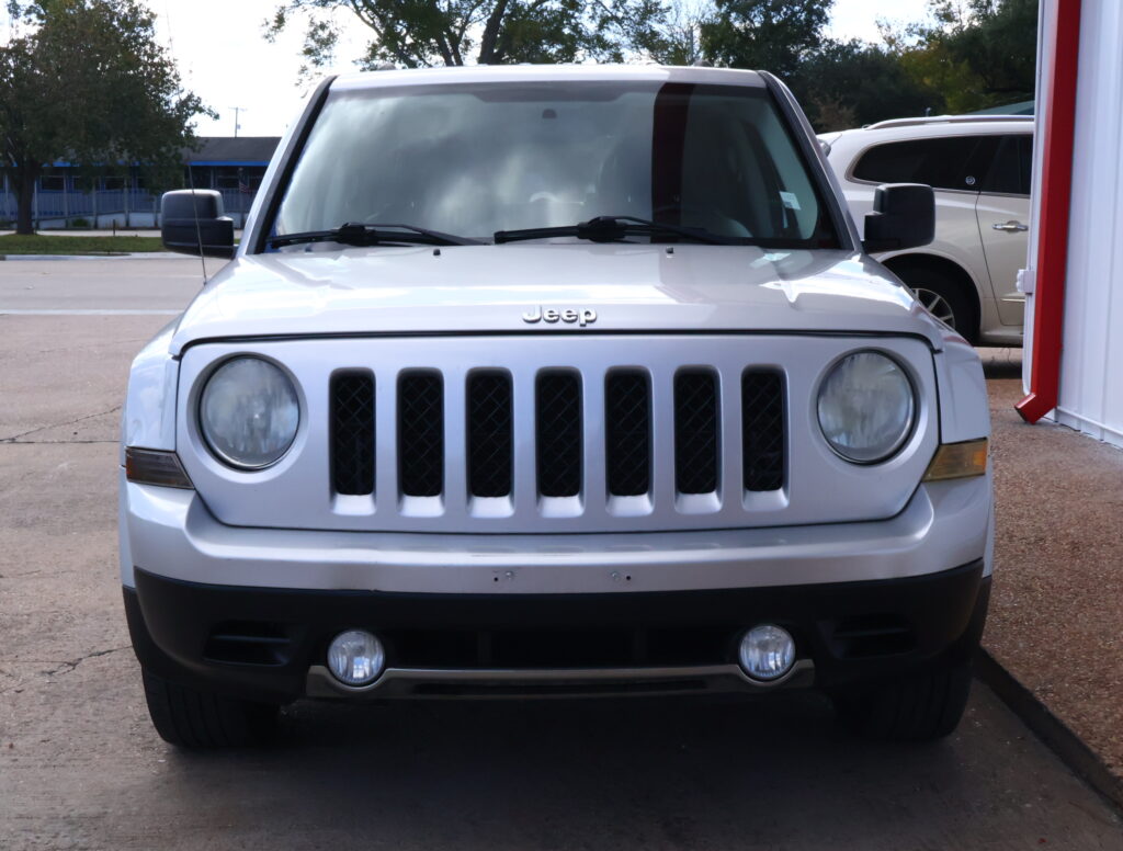 2013 SILVER JEEP PATRIOT SUV 4-DR