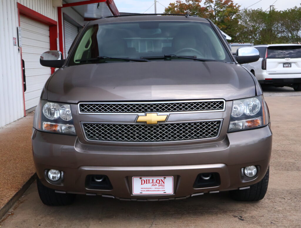 2013 BEIGE CHEVROLET TAHOE SUV 4-DR