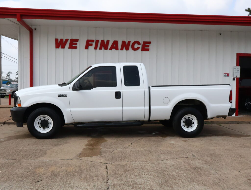 2004 WHITE FORD F-250 SD EXT CAB PICKUP 4-DR