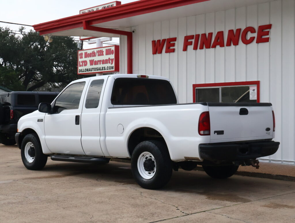 2004 WHITE FORD F-250 SD EXT CAB PICKUP 4-DR