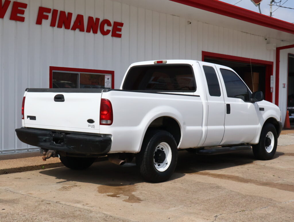 2004 WHITE FORD F-250 SD EXT CAB PICKUP 4-DR