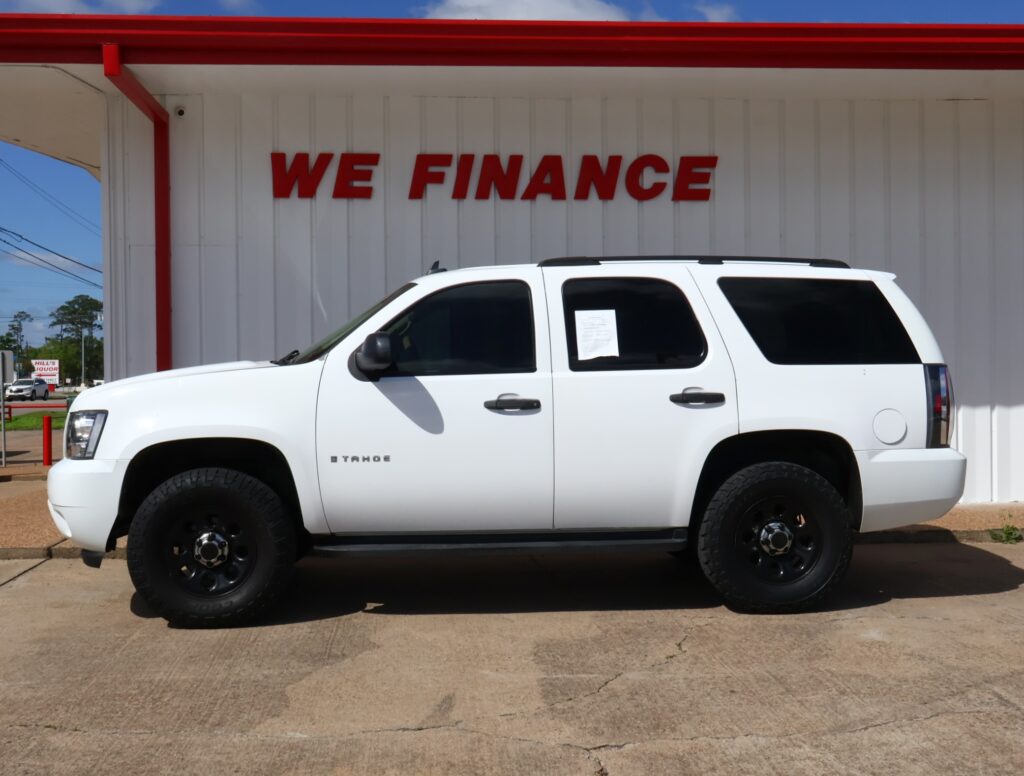 2007 WHITE CHEVROLET TAHOE SUV 4-DR