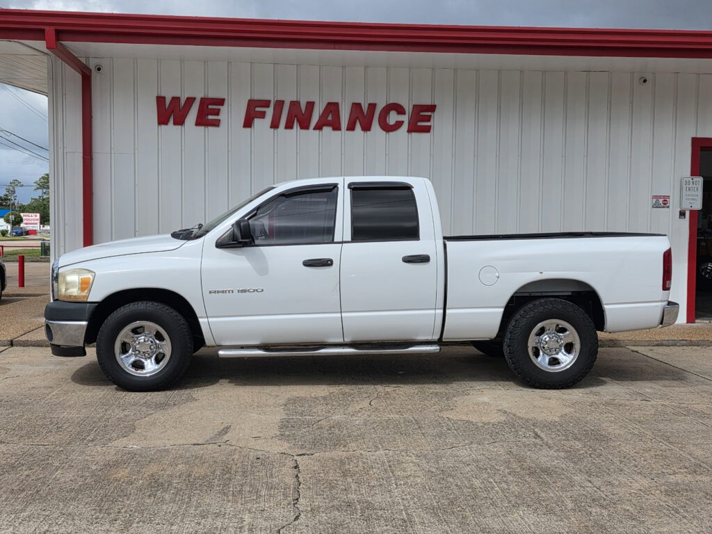 2006 WHITE DODGE RAM 1500 CREW CAB PICKUP 4-DR