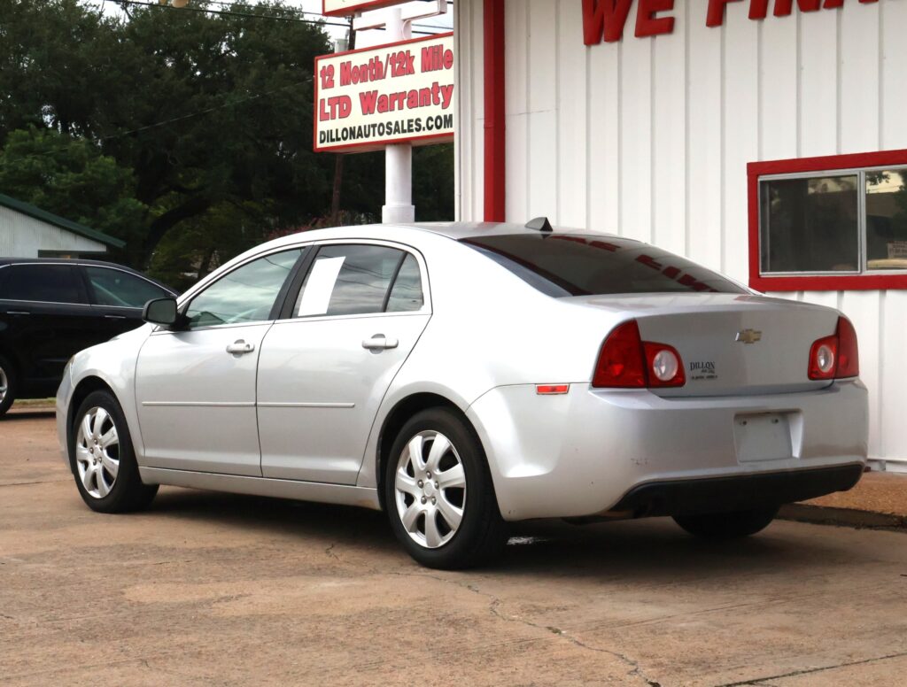 2012 SILVER CHEVROLET MALIBU SEDAN 4-DR