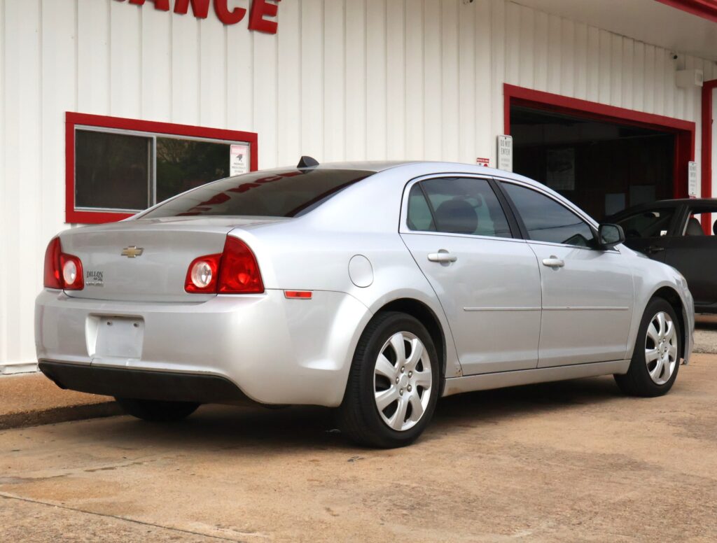 2012 SILVER CHEVROLET MALIBU SEDAN 4-DR