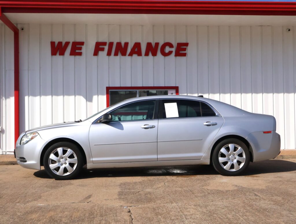 2012 SILVER CHEVROLET MALIBU SEDAN 4-DR