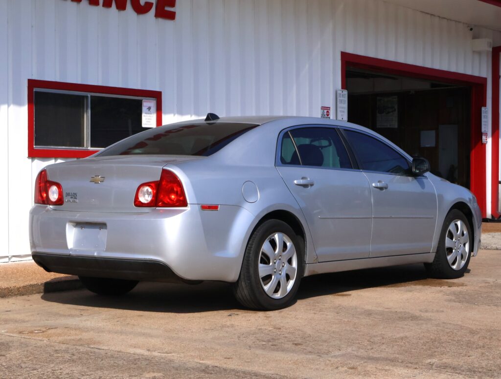 2012 SILVER CHEVROLET MALIBU SEDAN 4-DR