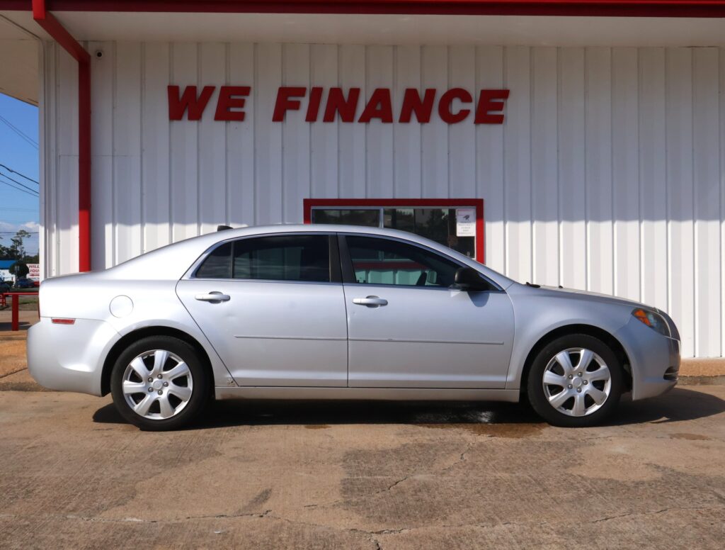 2012 SILVER CHEVROLET MALIBU SEDAN 4-DR